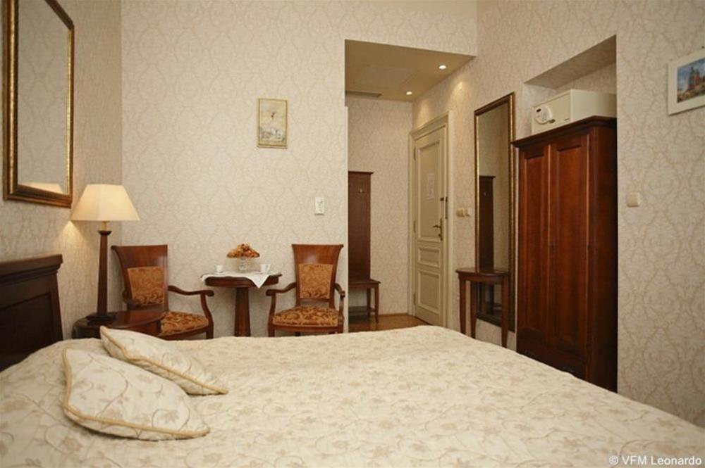 Ostoya Palace Hotel Krakow Room photo