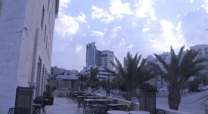 Le Vendome Hotel Amman Exterior photo