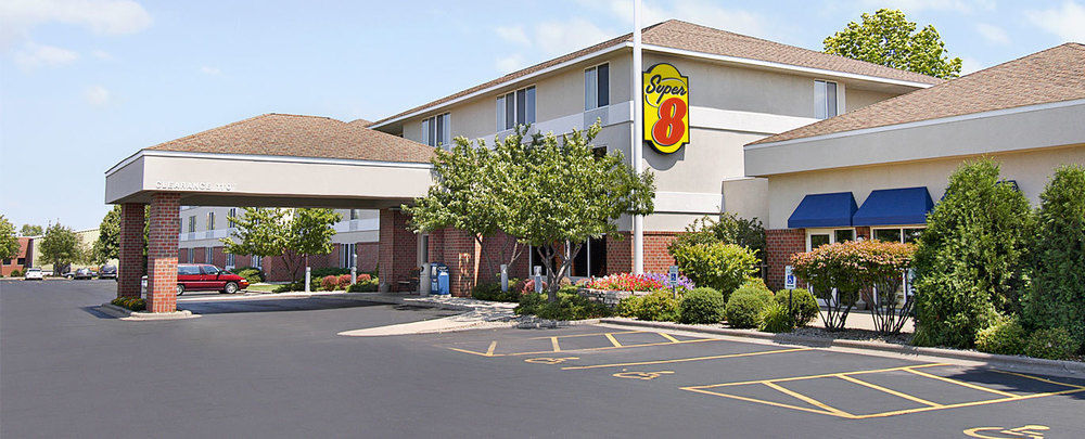 Super 8 By Wyndham Madison South Motel Exterior photo