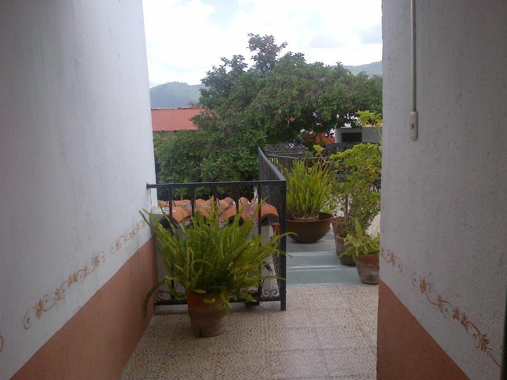 Hotel Casa Ovalle Antigua Exterior photo