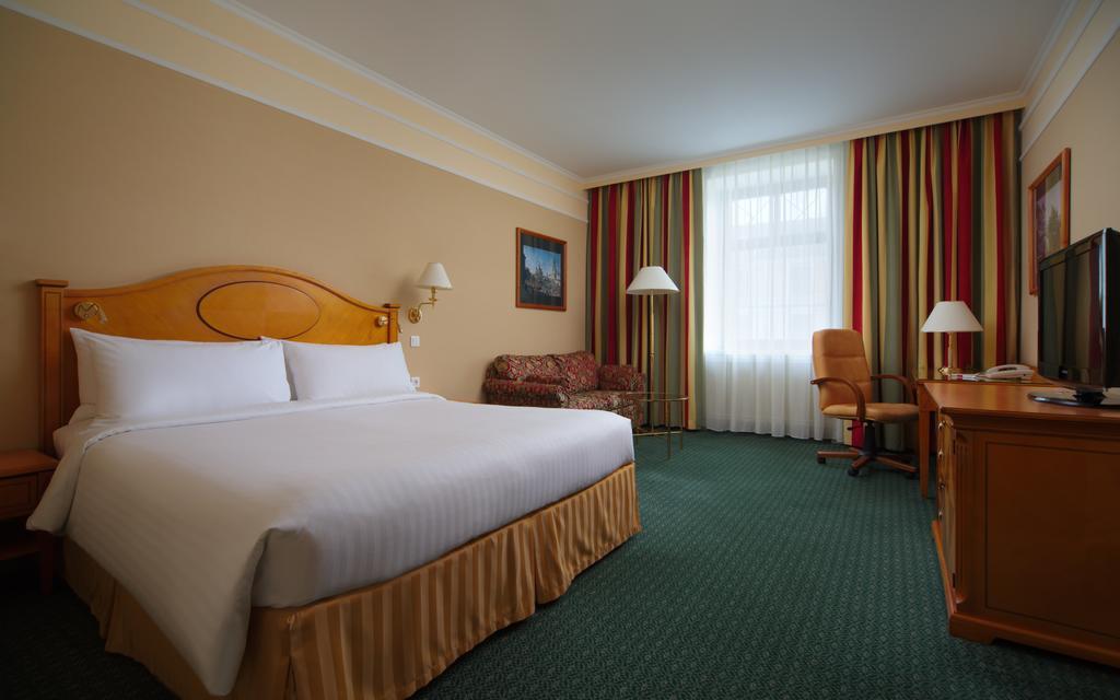Moscow Marriott Grand Hotel Exterior photo