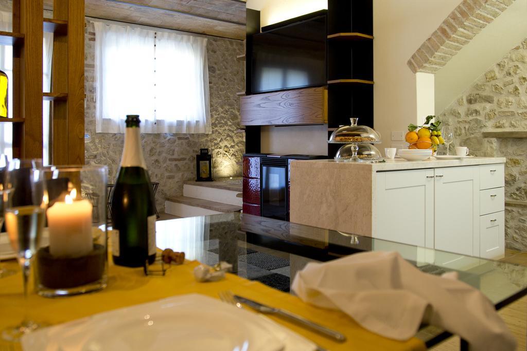 Il Casale Dell'Arte - Le Case Antiche Bed & Breakfast Verucchio Exterior photo