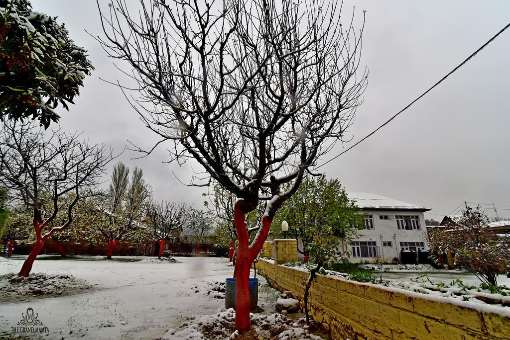 The Grand Mamta Hotel Srinagar  Exterior photo