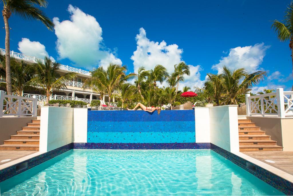 Coral Sands Hotel Dunmore Town Exterior photo