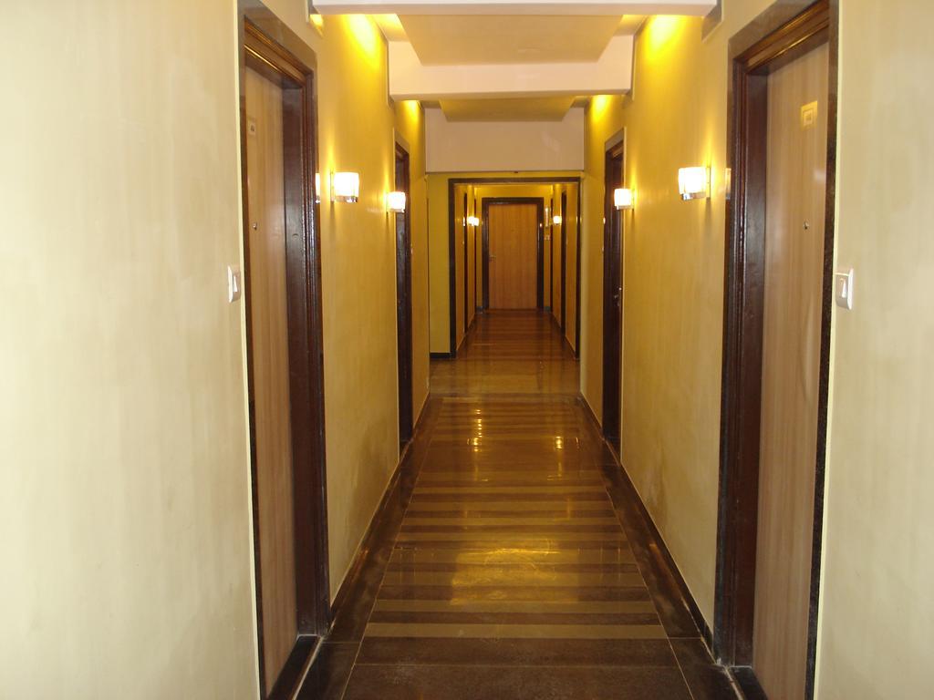 Hotel Tuliip Residency Mumbai Exterior photo