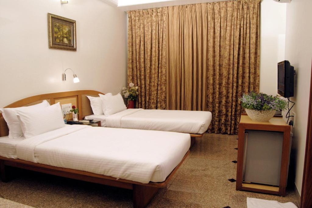 The Ambience Hotel Pune Room photo
