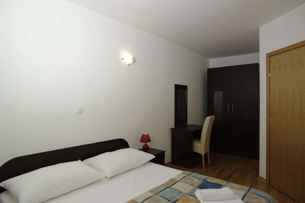Adria Apartments Gornji Humac Exterior photo