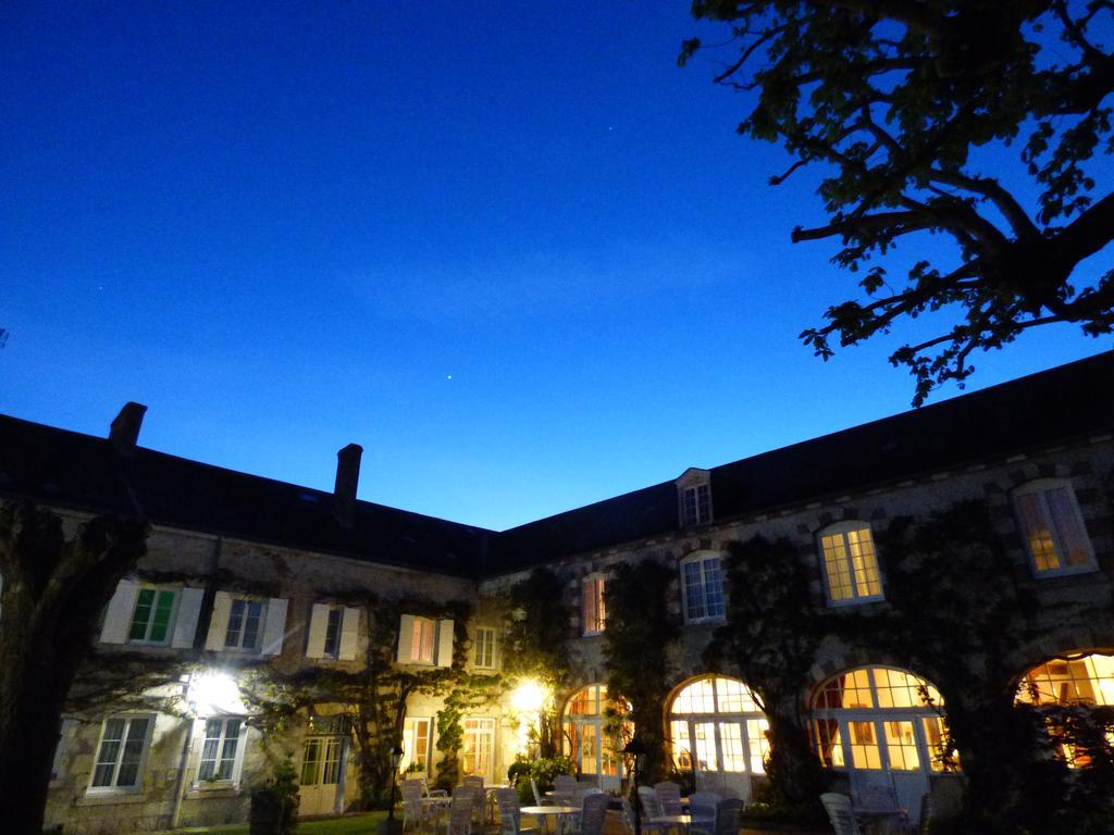 Logis Hotel La Tonnellerie Beaugency Exterior photo