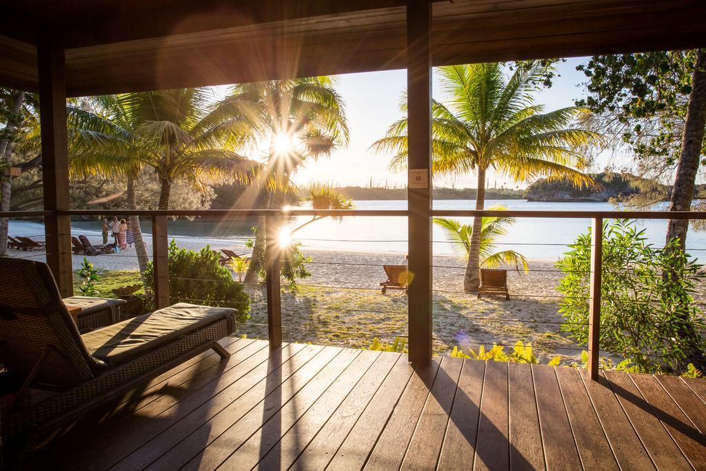 Oure Lodge Beach Resort Kuto Exterior photo