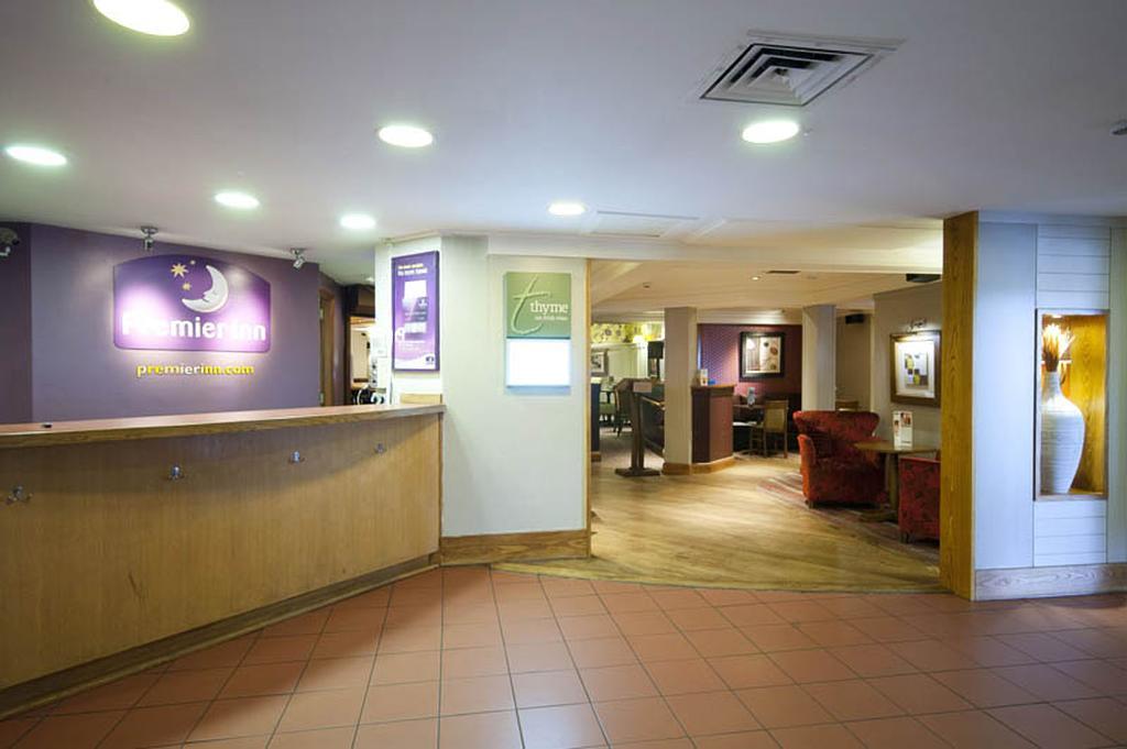 Premier Inn Glasgow Airport Paisley Exterior photo