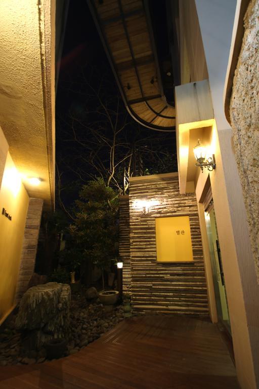 Daedong Hotel Jeju Exterior photo