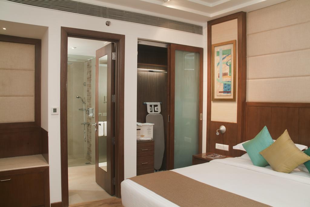 Savoy Suites Greater Noida Exterior photo