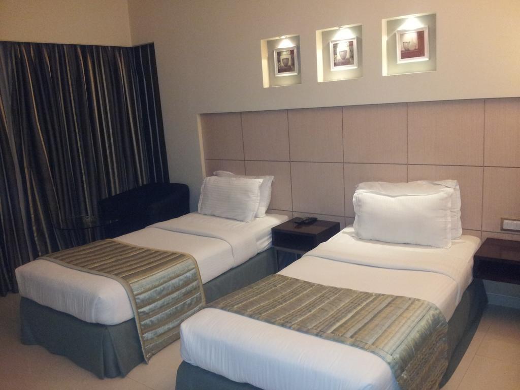 Hotel Varishtta Navi Mumbai Room photo