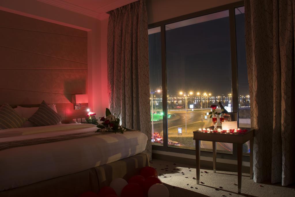 Golden Tulip Dammam Corniche Hotel Room photo