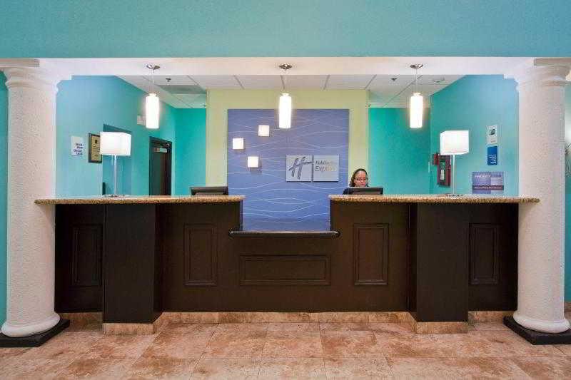 Holiday Inn Express Hotel & Suites Fort Lauderdale Airport/Cruise Port, An Ihg Hotel Interior photo