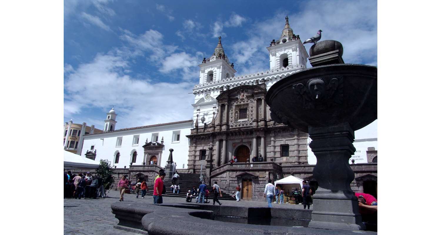 Best Western Cplaza Hotel Quito Exterior photo