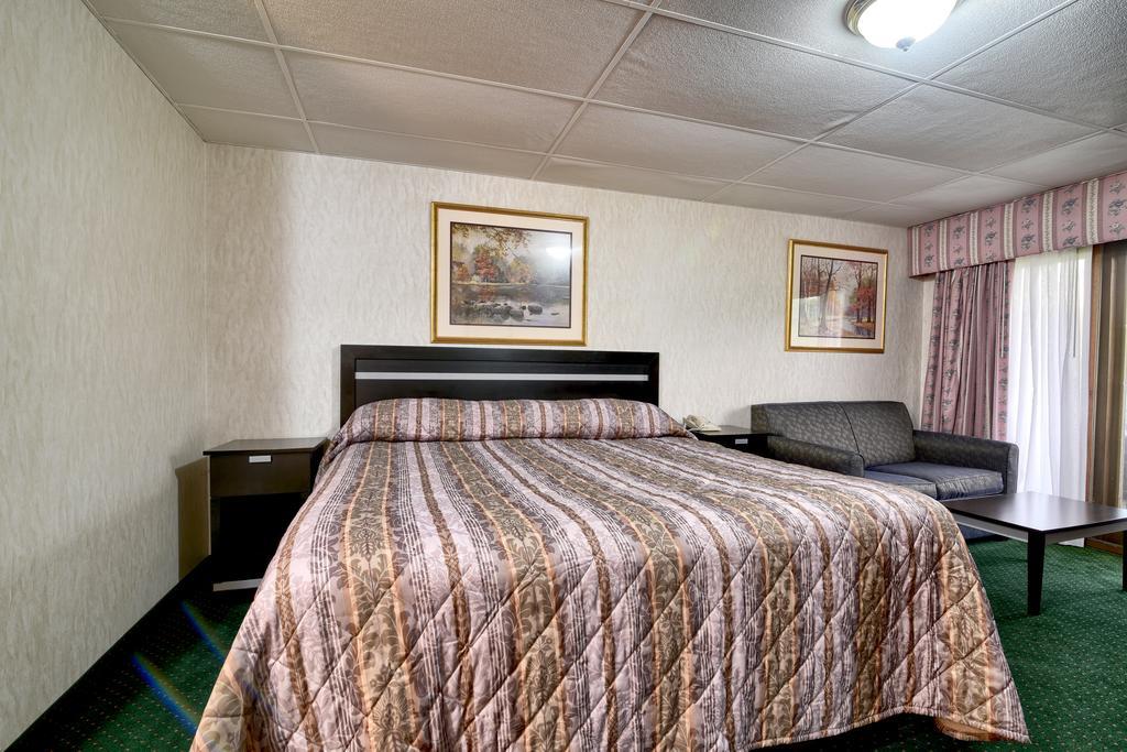 Roosevelt Inn & Suites Saratoga Springs Ballston Spa Exterior photo