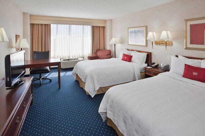 Crowne Plaza Hotel Virginia Beach-Norfolk, An Ihg Hotel Room photo
