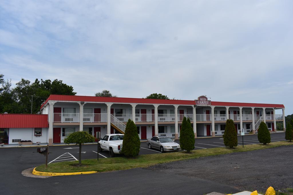 Red Carpet Inn & Suites Culpeper Exterior photo