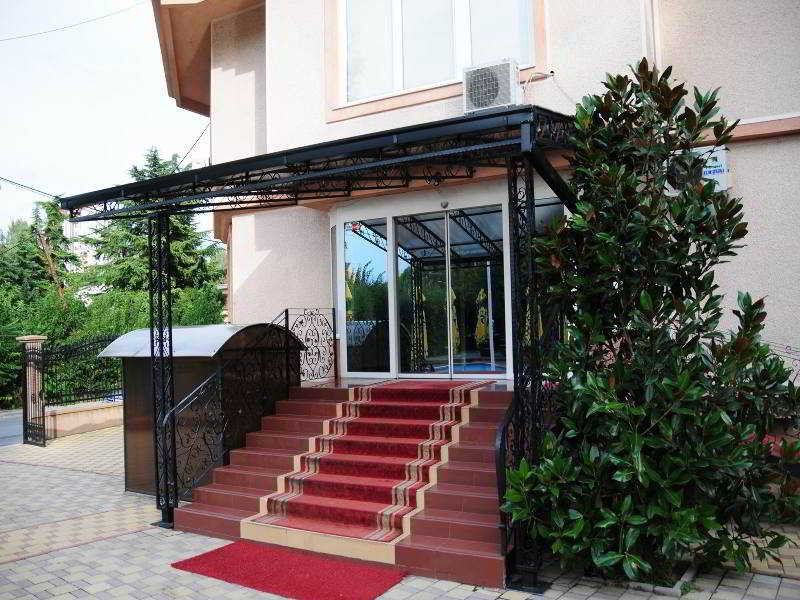Hotel Aristocrat & Fish Restaurant Skopje Exterior photo