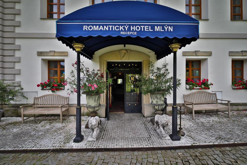 Romantic Hotel Mlyn Karlstejn Exterior photo