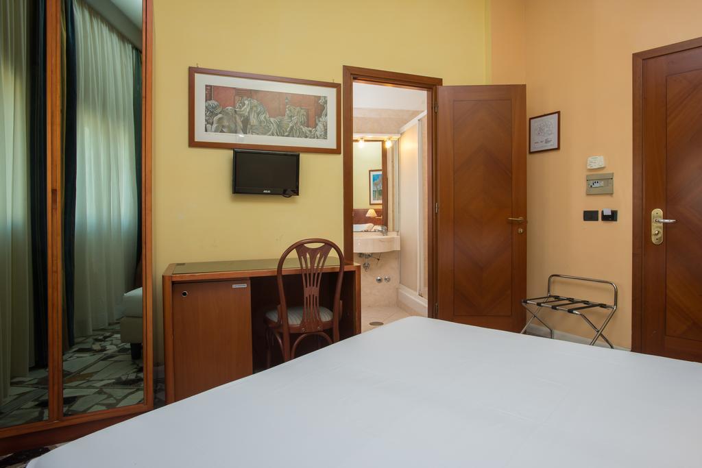 Hotel Giotto Rome Room photo