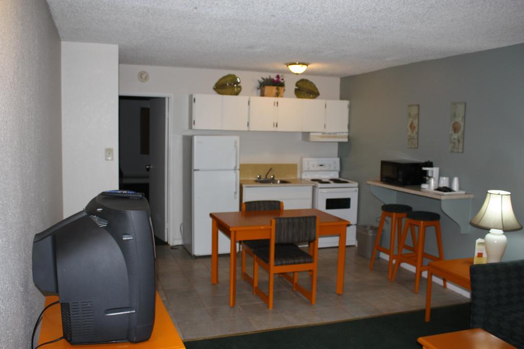 Northwoods Inn & Suites Saskatoon Exterior photo