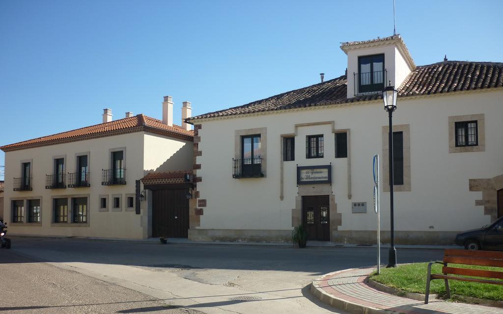Palacio De Monfarracinos Benavente Exterior photo