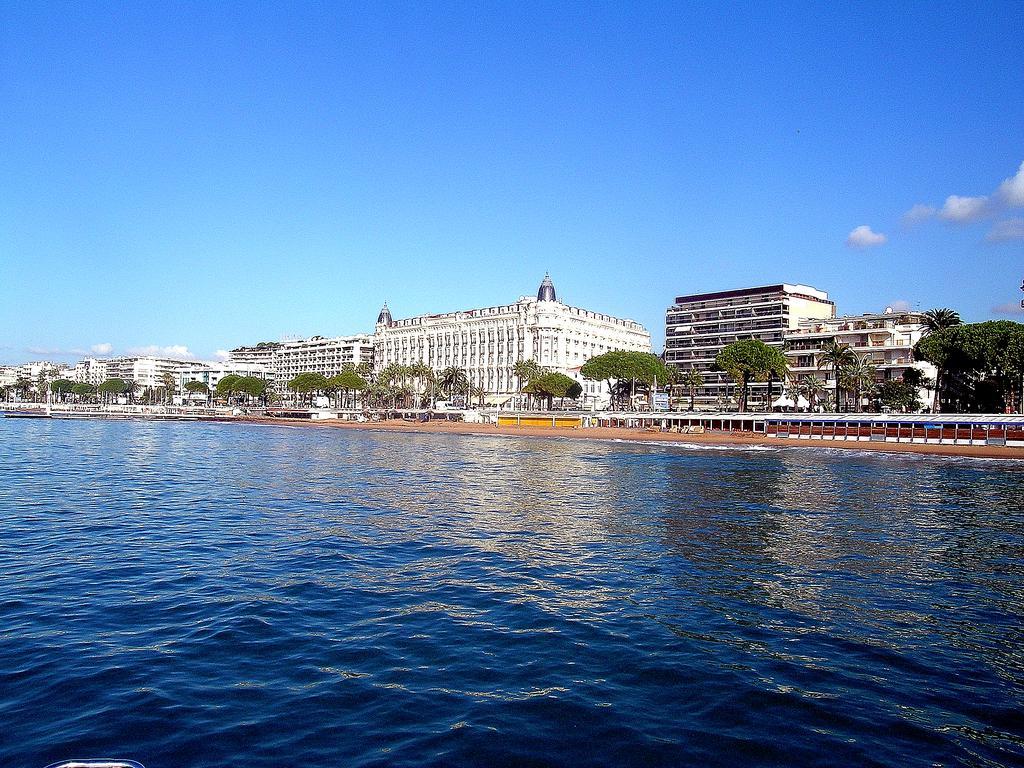 Regina Hotel Cannes Exterior photo