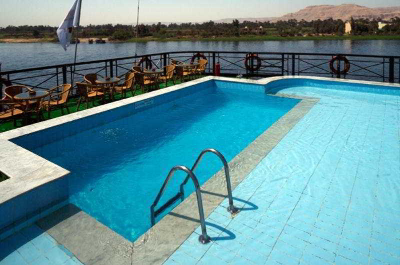 Travcotels Cruise Aswan Exterior photo