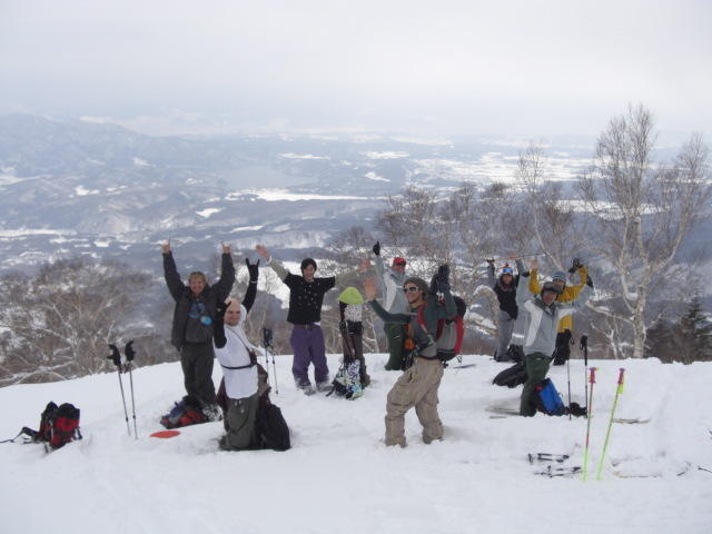 Akakura Yours Inn Myoko Exterior photo