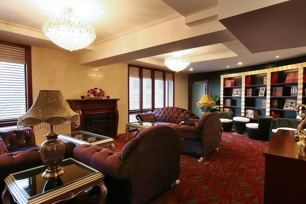 Nanjing Central Hotel Interior photo