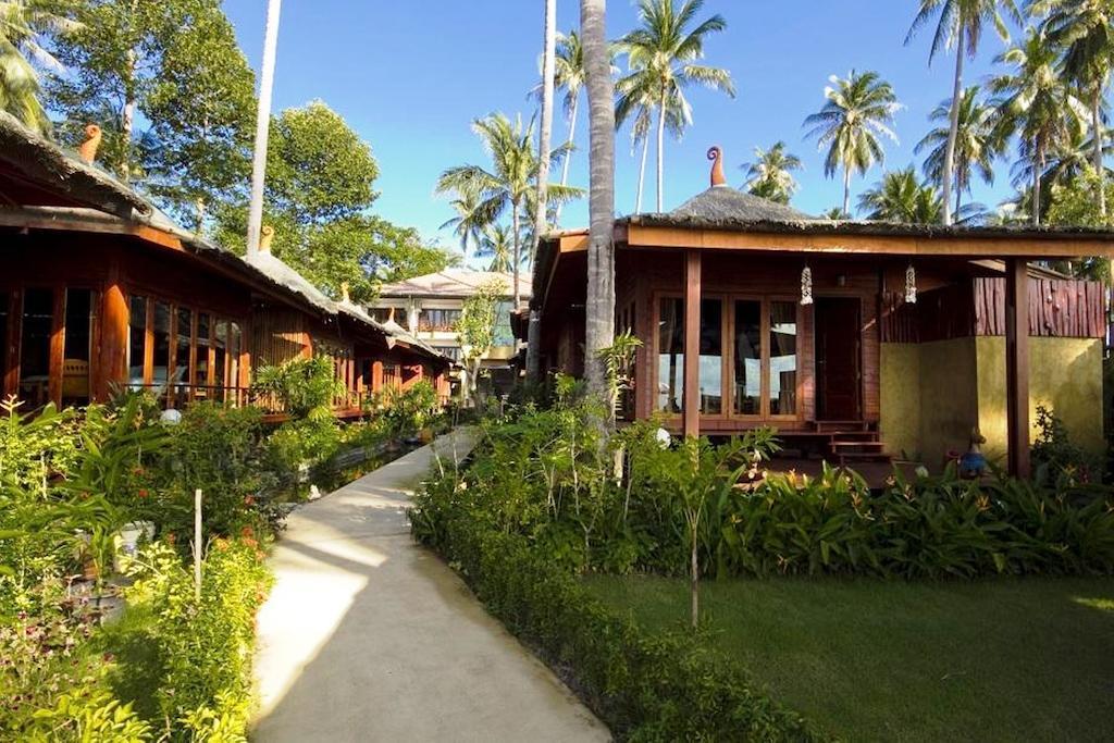 Lipa Bay Resort Lipa Noi Exterior photo