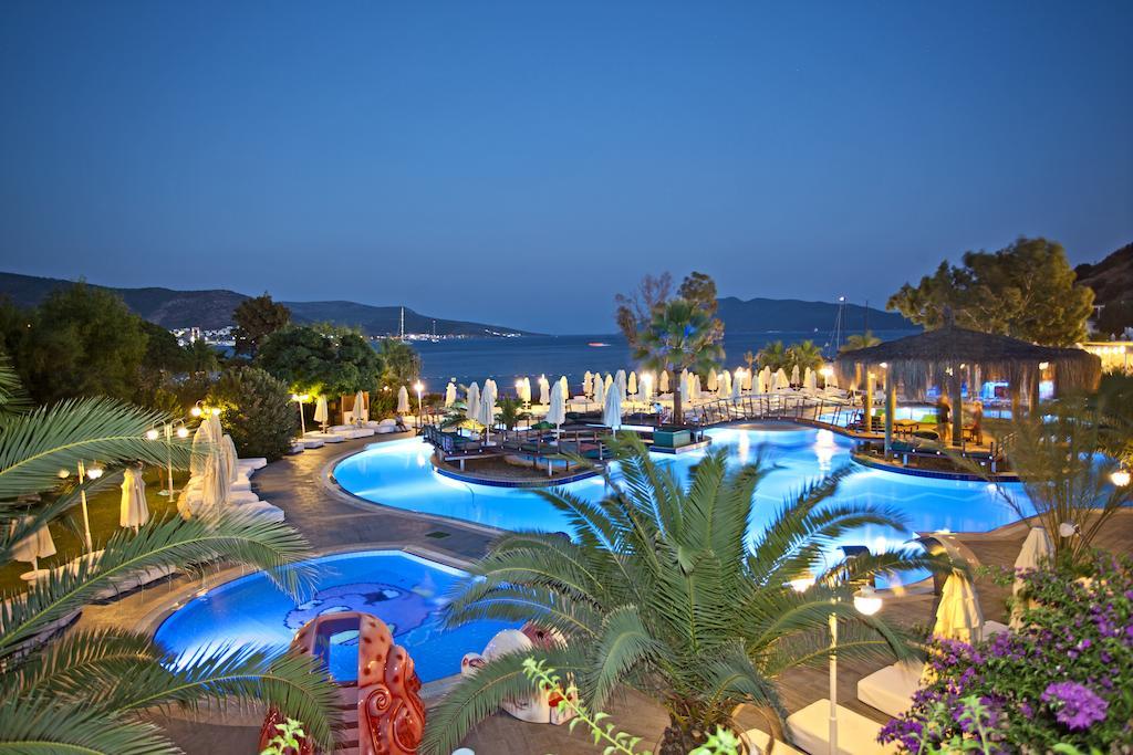 Salmakis Resort & Spa Bodrum Exterior photo