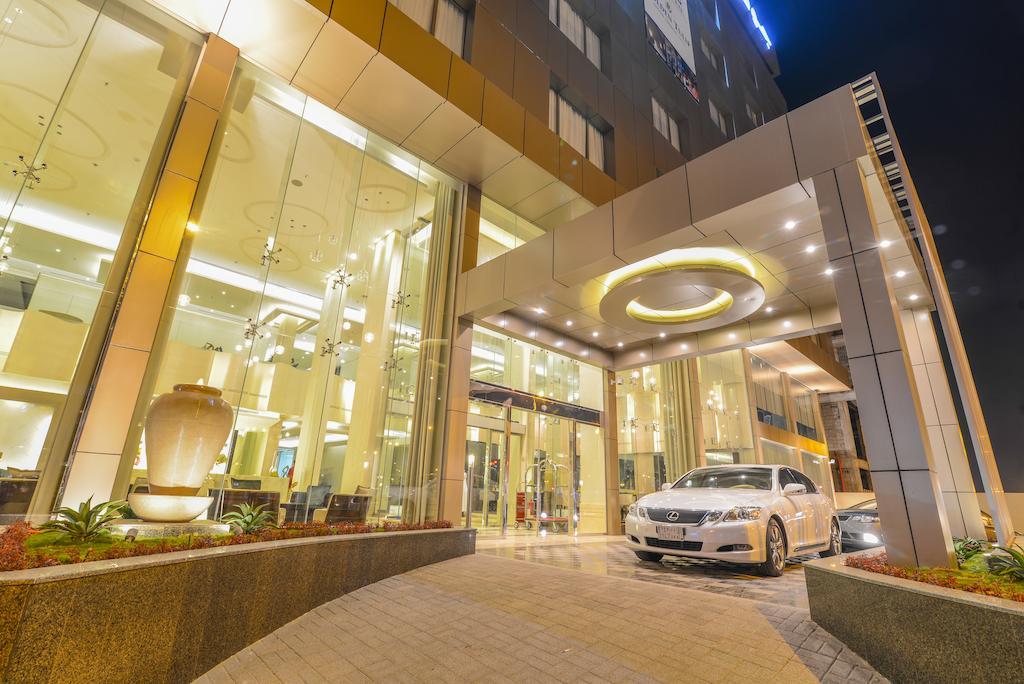 Golden Tulip Dammam Corniche Hotel Exterior photo