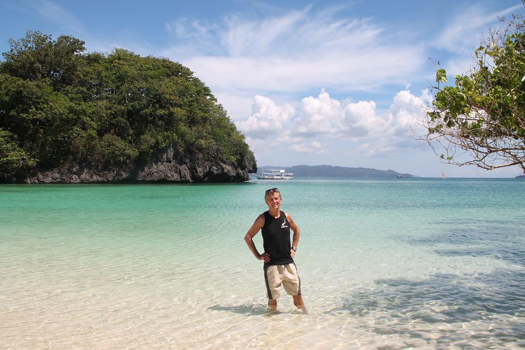 Alargo Villa Boracay Island Exterior photo