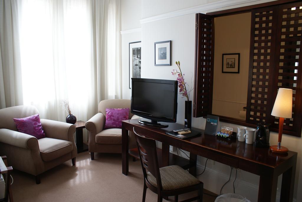 The Vic Hotel Port Elizabeth Room photo