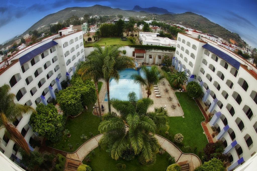 Hotel Gran Plaza & Convention Center Guanajuato Exterior photo