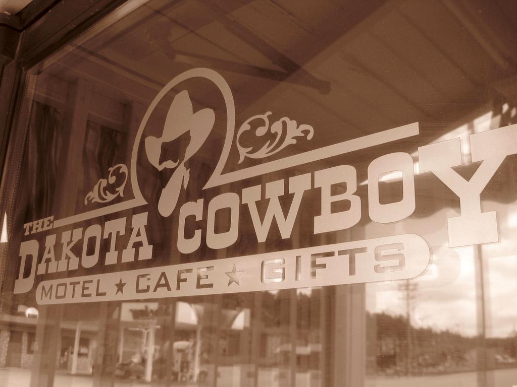 Dakota Cowboy Inn Custer Room photo