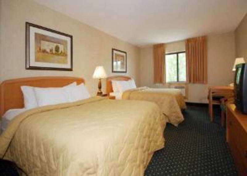 Quality Inn & Suites South Sioux Falls Room photo