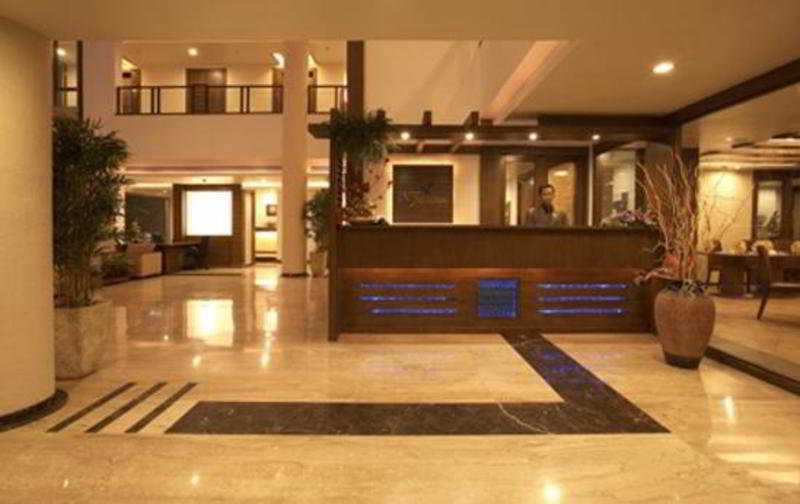 Fabexpress Truvic Hotel Pune Interior photo