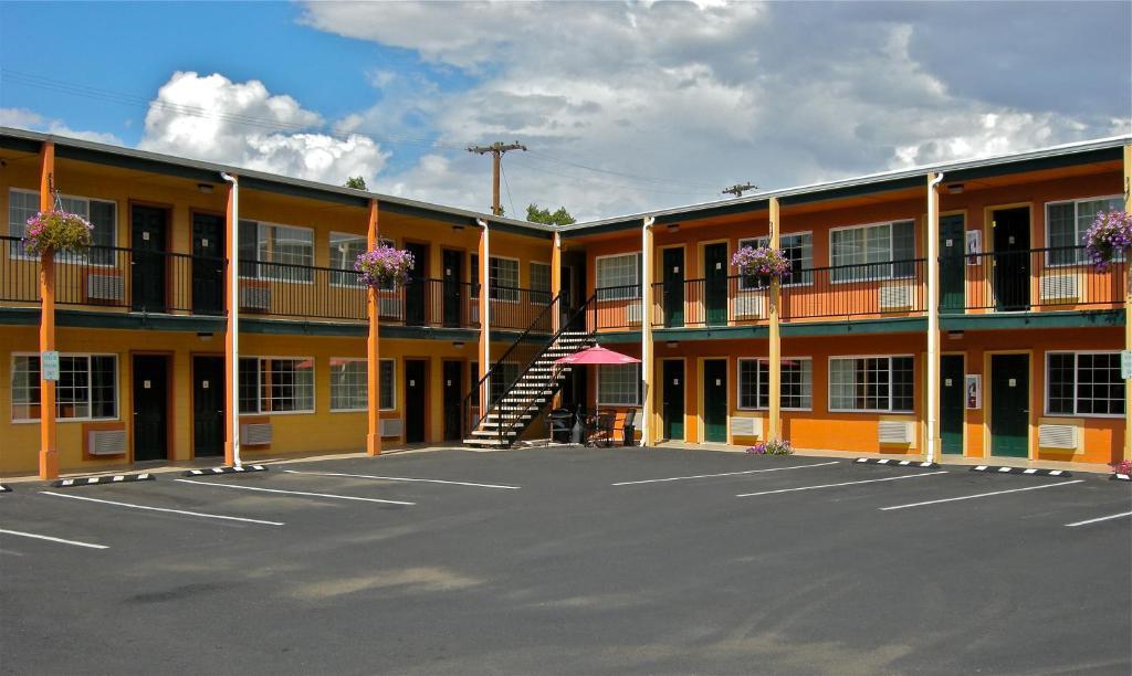 Americas Best Value Inn - Pendleton Exterior photo