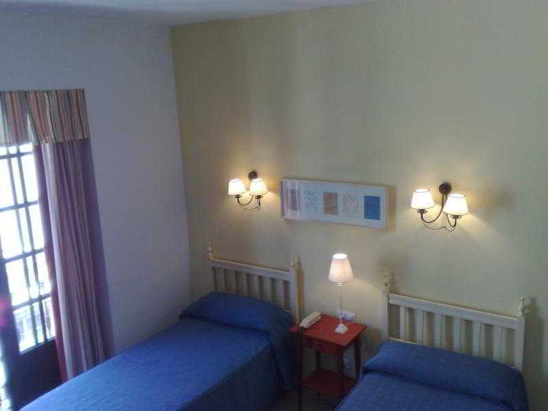 Hotel Londres Seville Room photo
