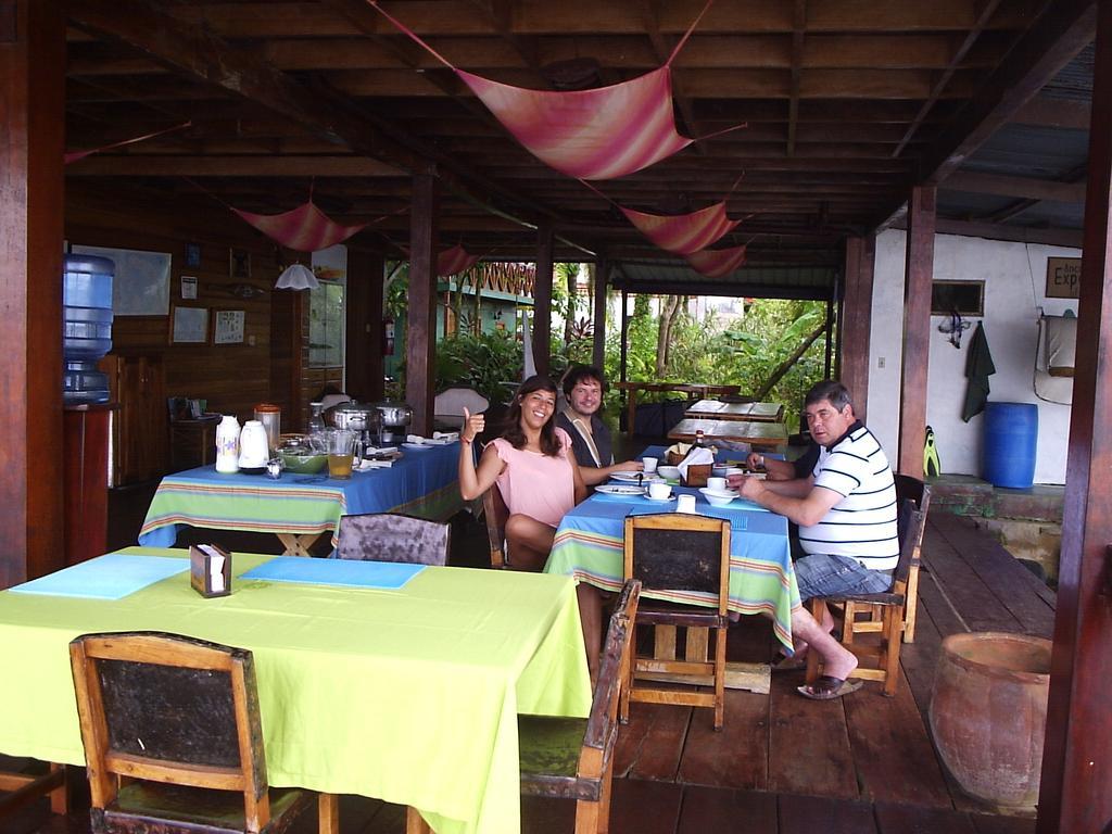 Bocas Inn Bocas del Toro Exterior photo