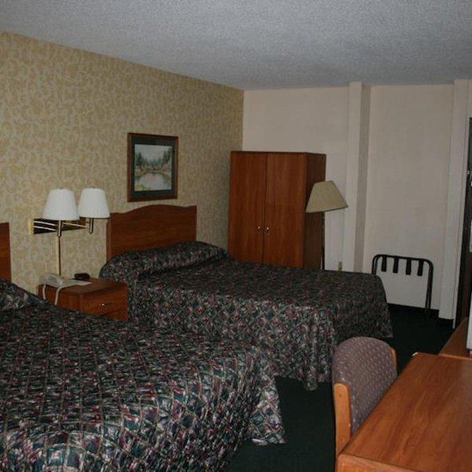 Barkers Island Inn Resort & Conference Center Superior Room photo