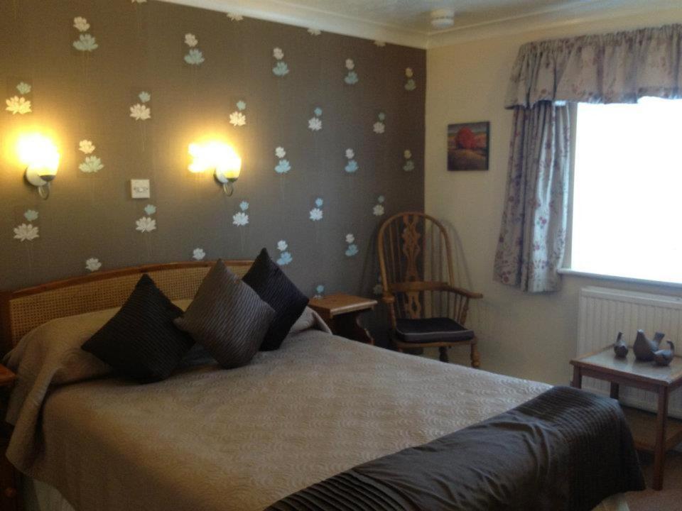Canterbury Hotel Room photo