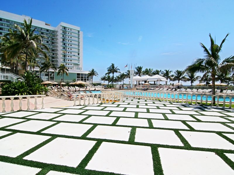 Deauville Beach Resort Miami Beach Exterior photo