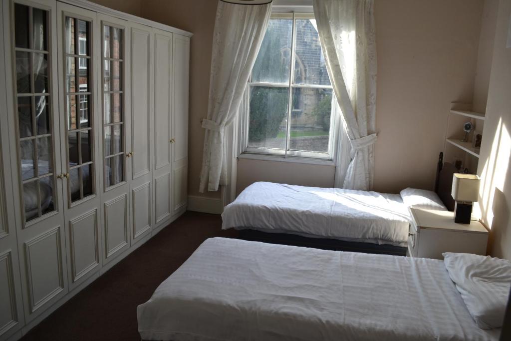 Wynnstay Arms Hotel Wrexham Room photo