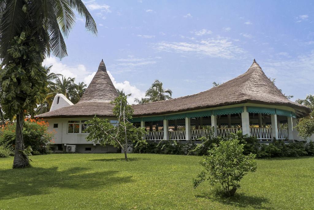 Hotel Sarakawa Lome Exterior photo