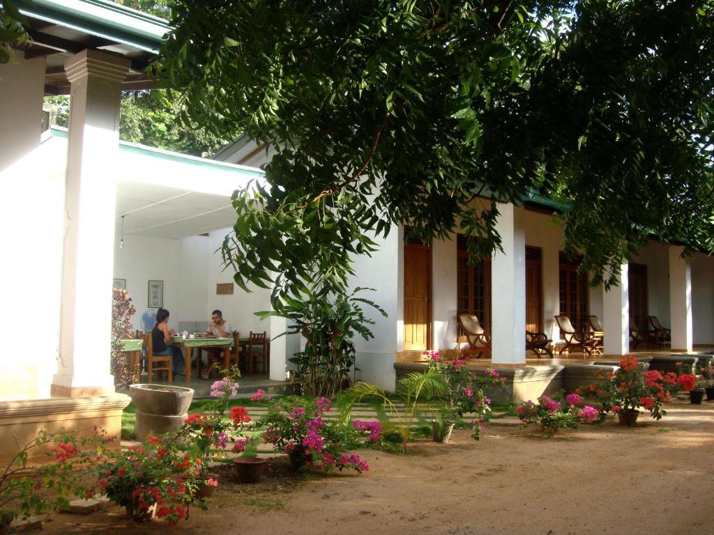 Le Grand Meaulnes Hotel Habarana Exterior photo